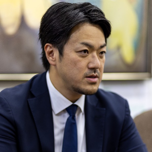 稲村悠