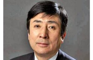 手嶋龍一