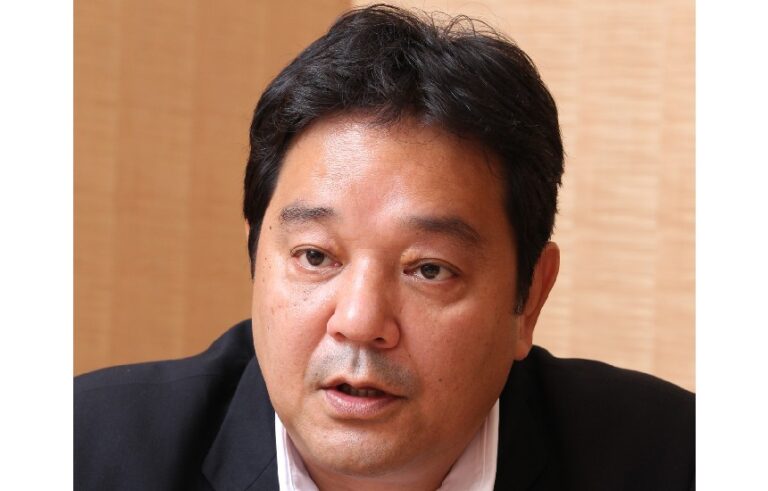 鈴木哲夫